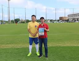 泽林斯基：我们感到愤怒，在场上看那绝不是一次犯规