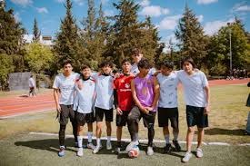 Crisp 27岁生日，WBG晒照感谢粉丝的一屋子礼物